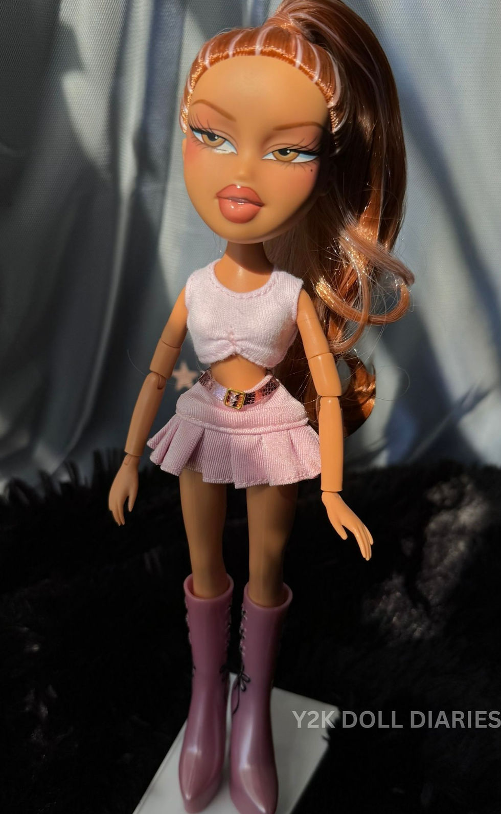 Pop Starz Yasmin in Original Outfit Without Jacket and Accessories in Natural Lighting at Golden Hour