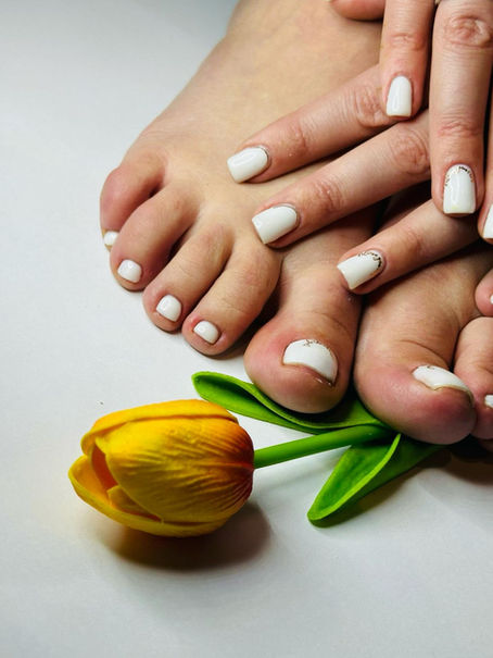This Week's Spotlight: Mariuka's Mani and Pedi Package
