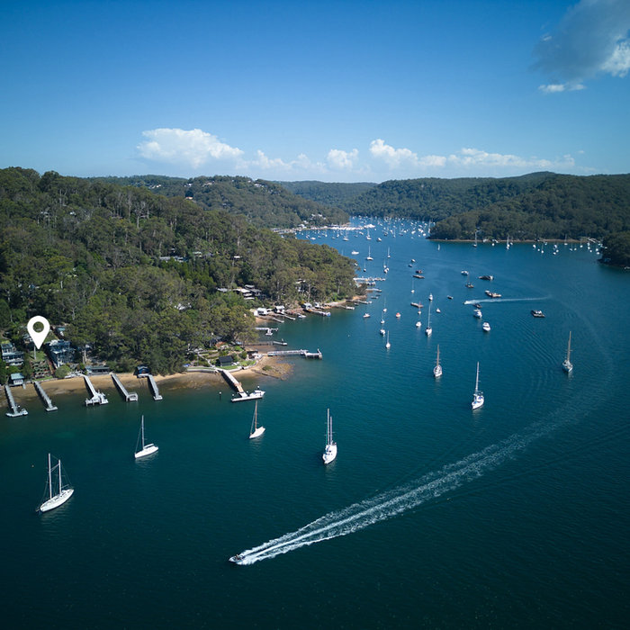 Aerial view of Scotland Island in Pittwater