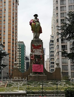 Plaza Chola globalizada