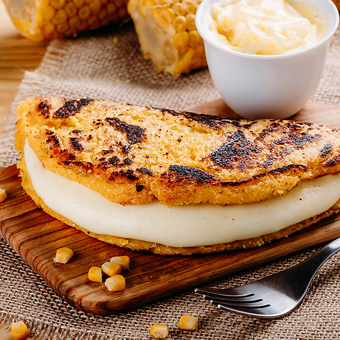 Piadina di farina di mais, senza glutine, farcita con formaggio e burro
