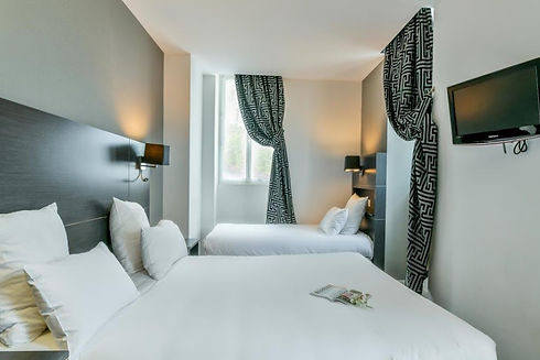 Chambre triple Hôtel 3* à Cambo-les-Bains