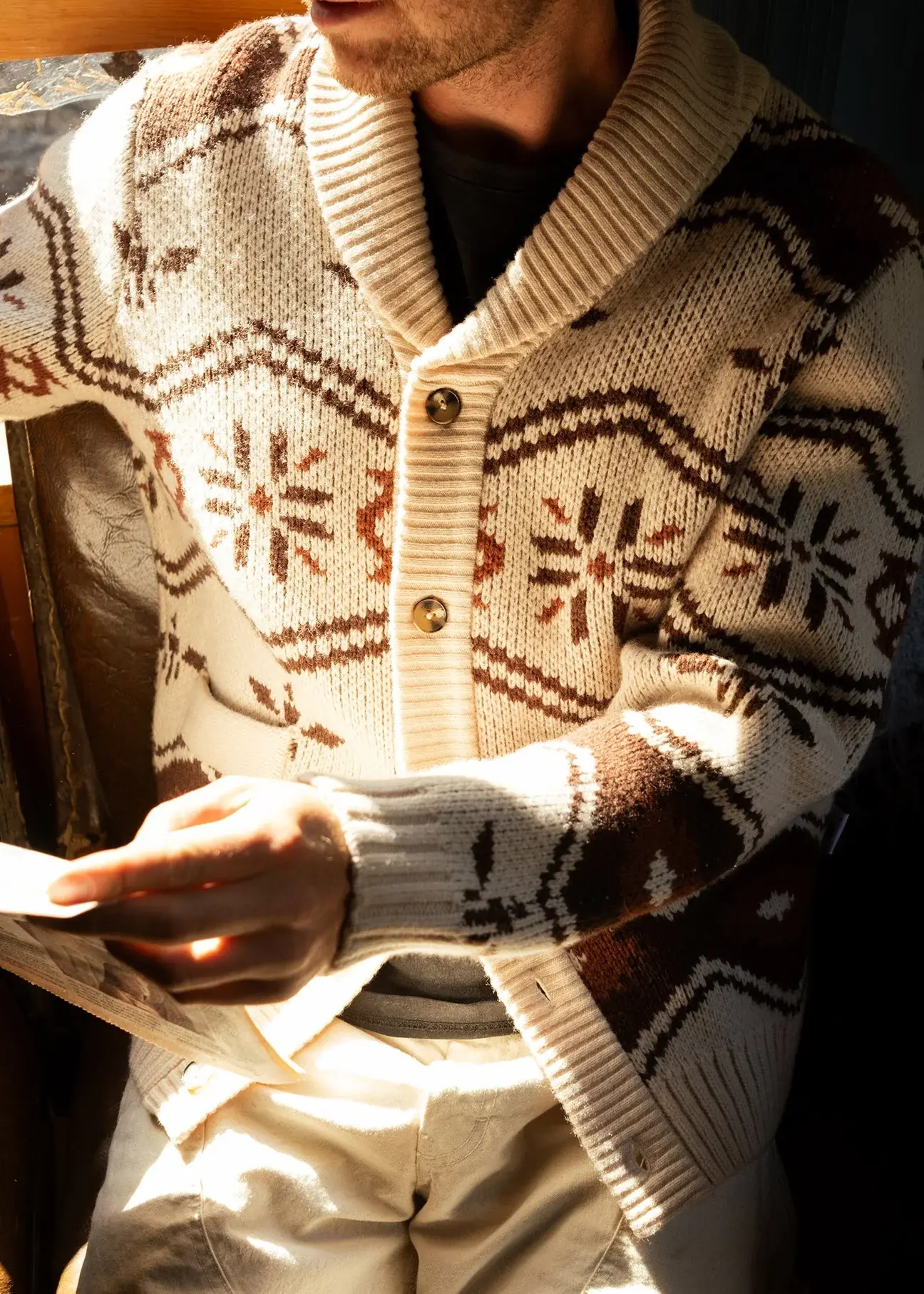 Iron & Resin Cardigan Wincha