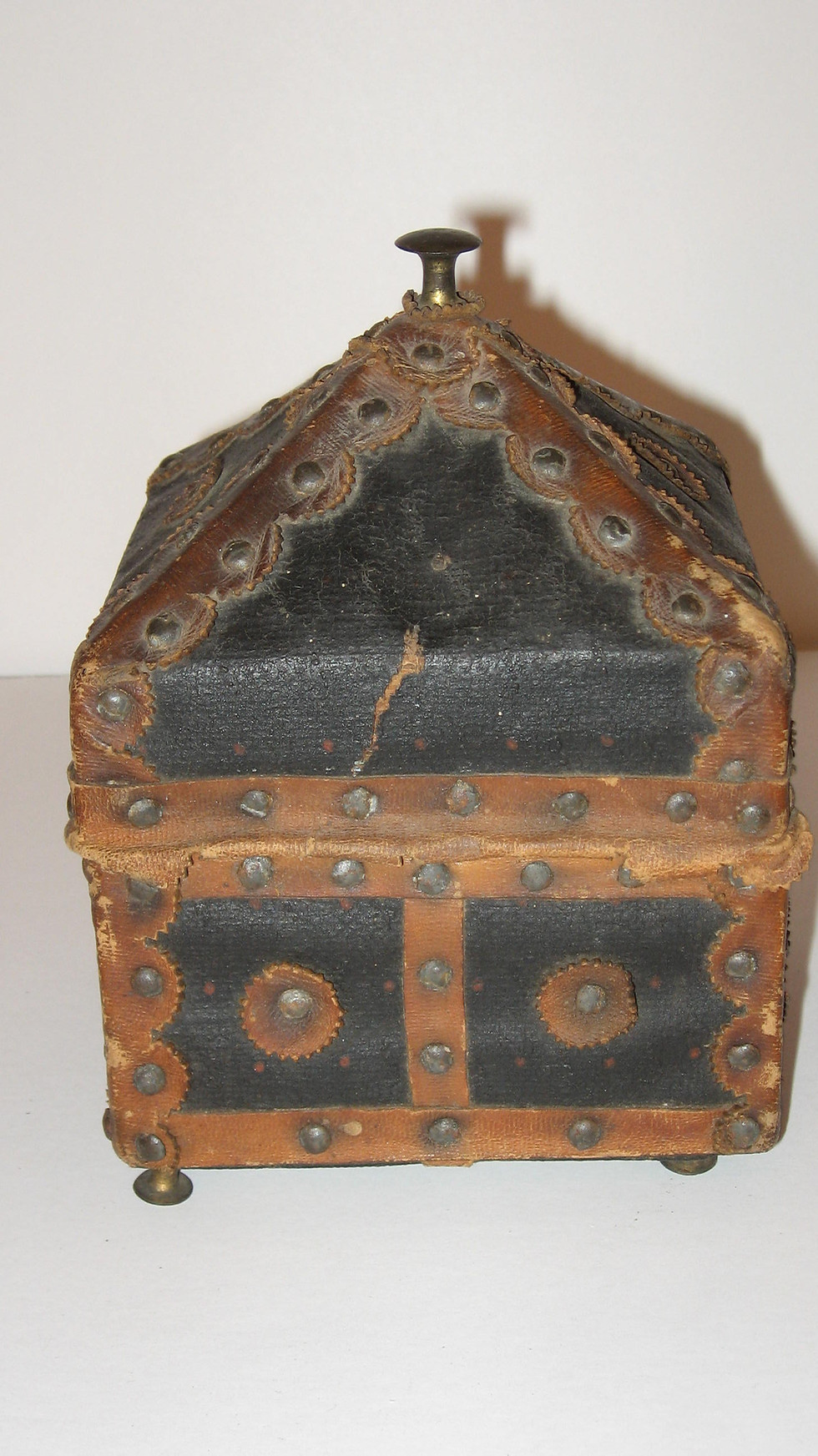Thumbnail: American Leather and Wallpaper "Steeple"Box c1840