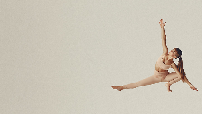 WEBSITE SUBSCRIBE Section theyogaposers.png