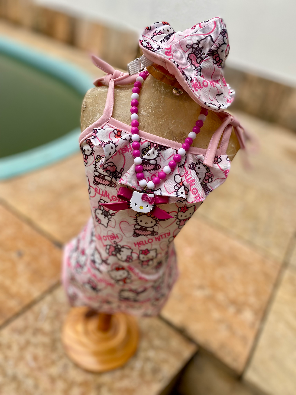 Miniatura: Maiô Hello Kitty + chapéu 