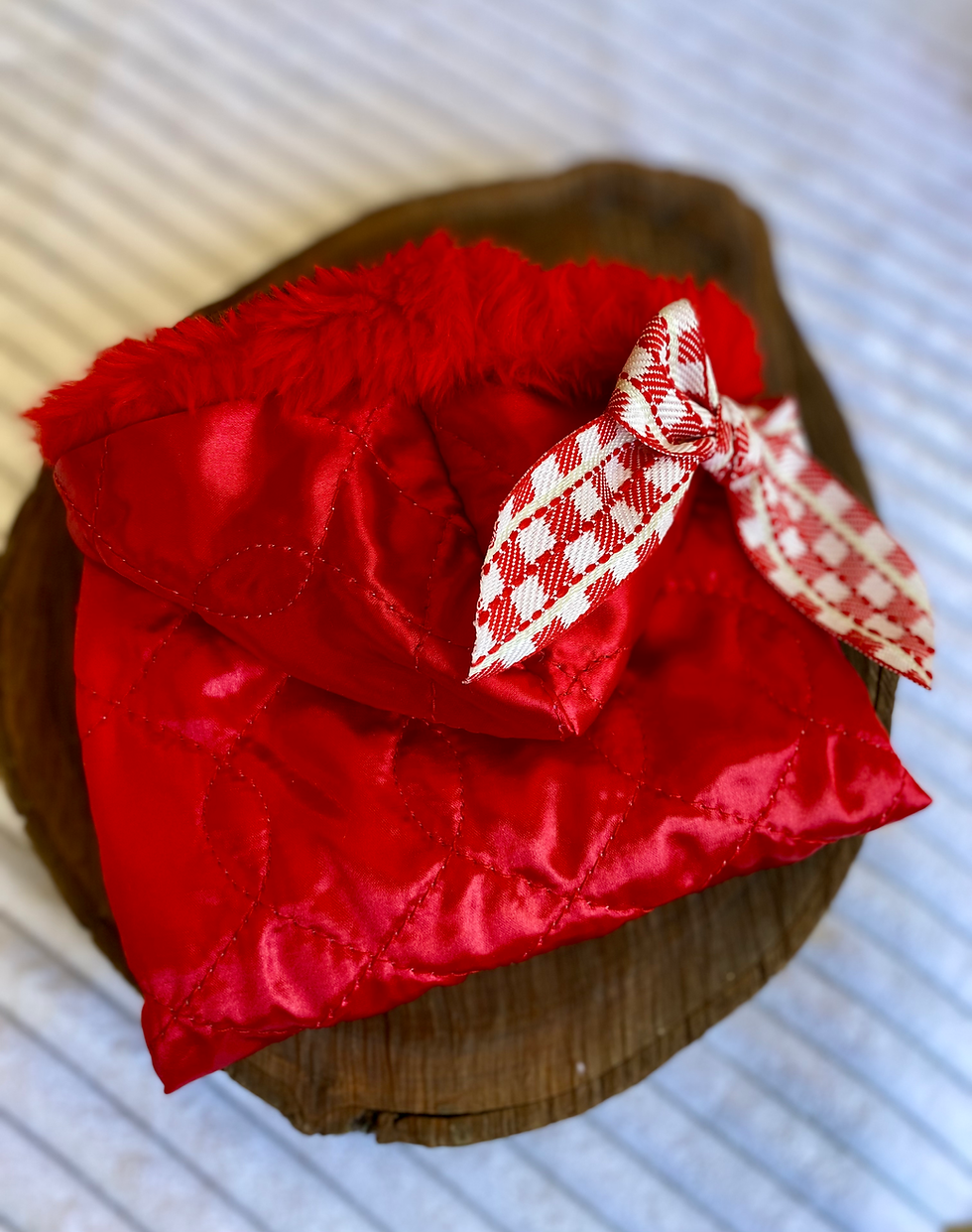 Miniatura: Colete c/ capuz pelinho vermelho 