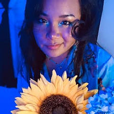 mia pidloan bio pic (1).jpeg