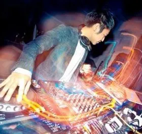 ゲスト かっこいいアニソンがかかるイベント ゲスト かっこいいアニソンがかかるイベント