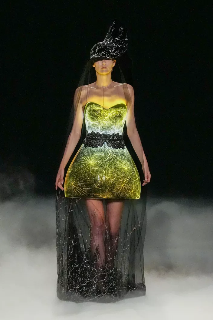 Iris Van Herpen's Couture Automne-Hiver 26/27