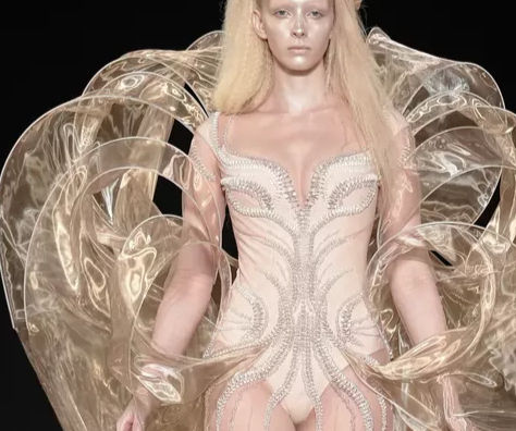Iris Van Herpen's Couture Automne-Hiver 26/27