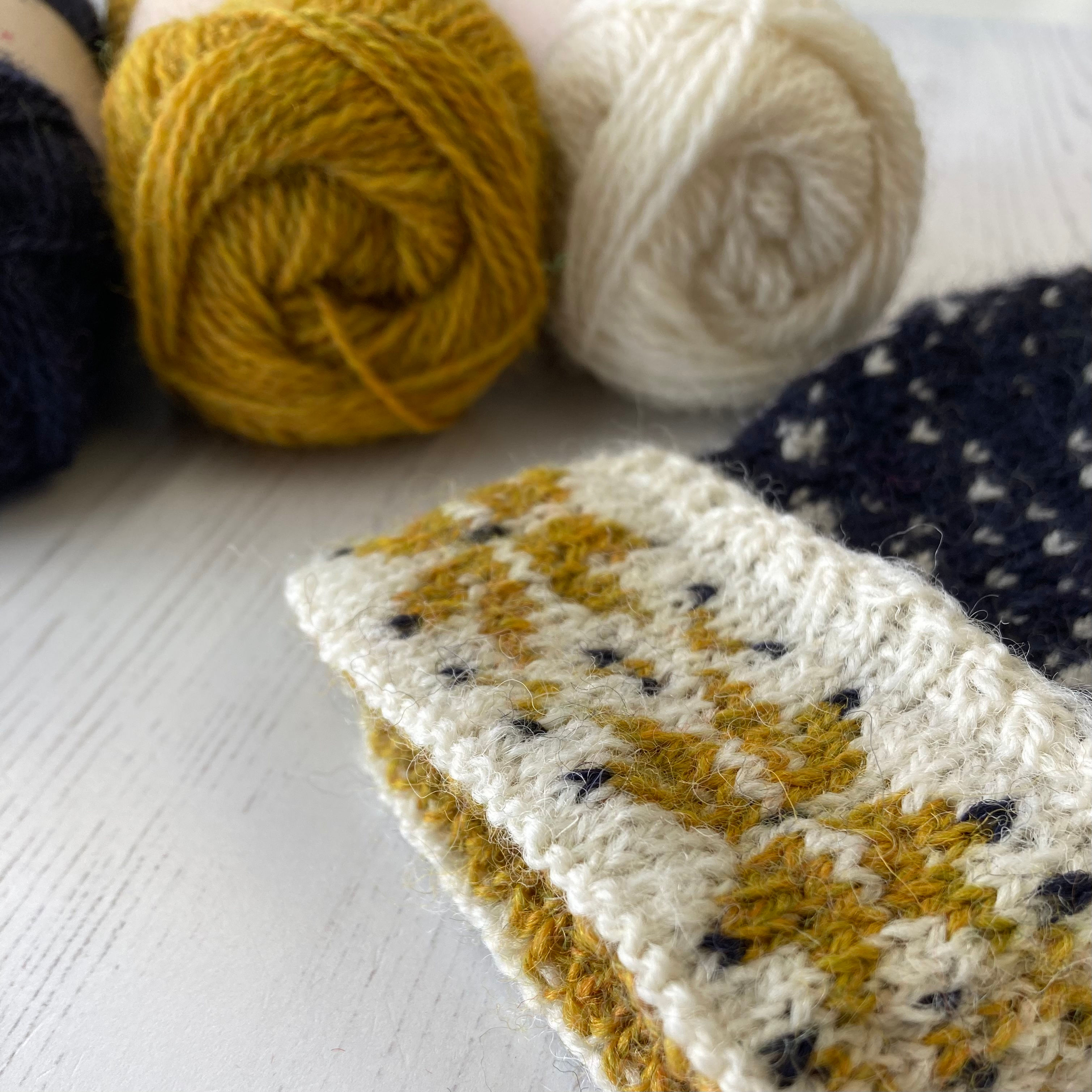 Milet by Ysolda Teague Mitten Knitting Kit