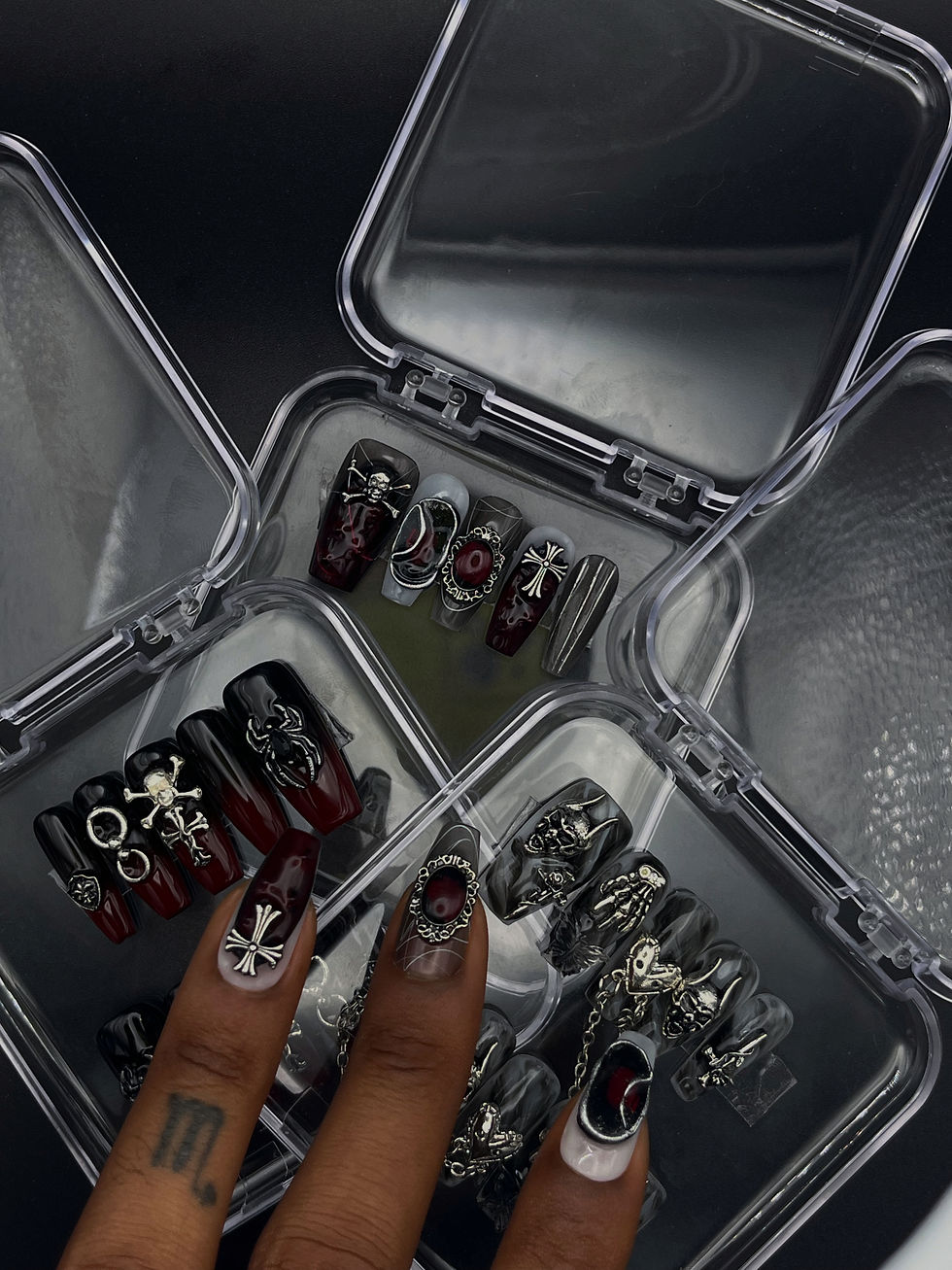 Thumbnail: Poisoned Apple