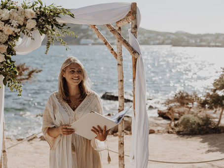 A wedding planner in Ibiza