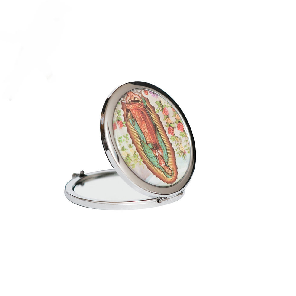 compact mirror