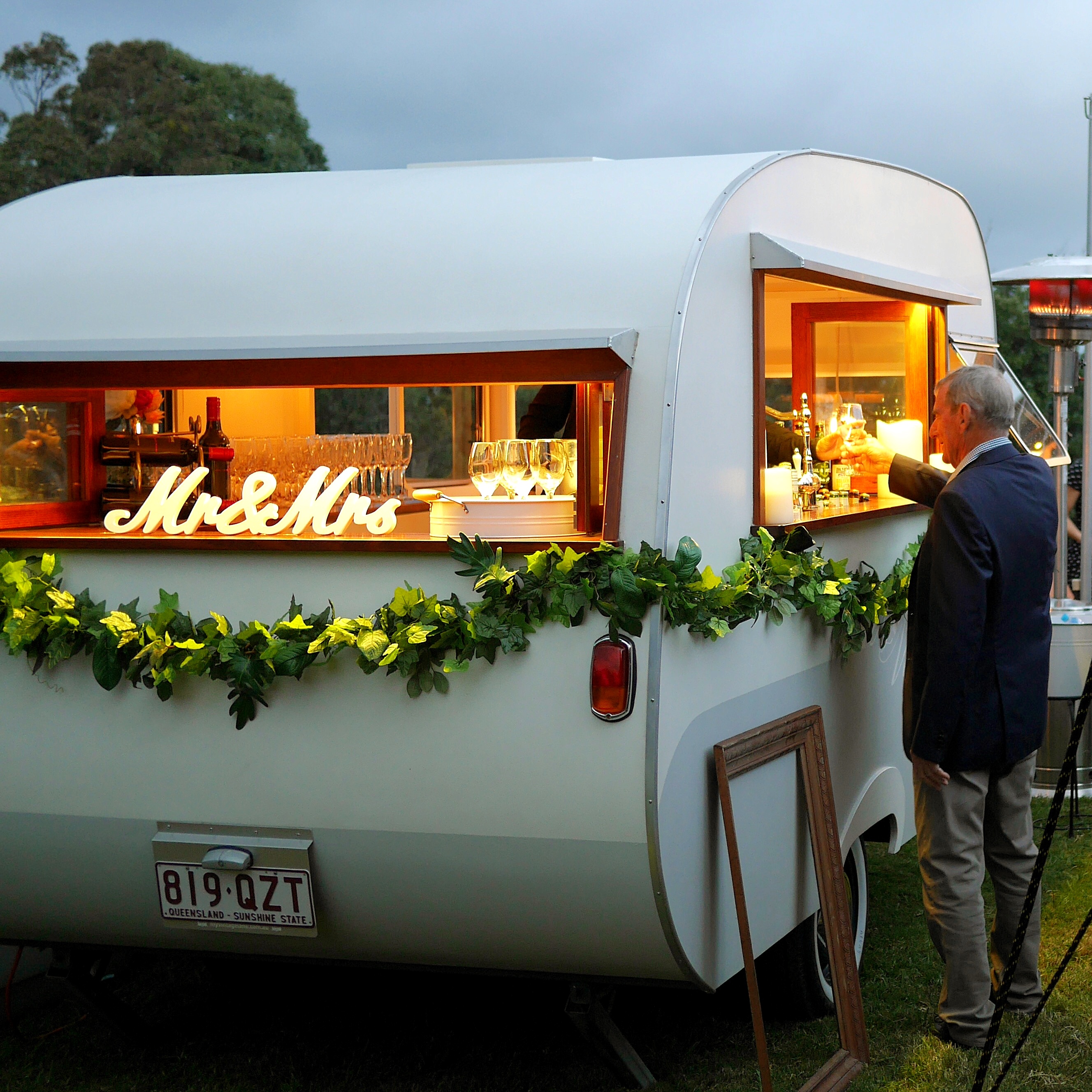 Vintage Caravan Bar & Cafe Hire My Vintage Lane Gold Coast Photo