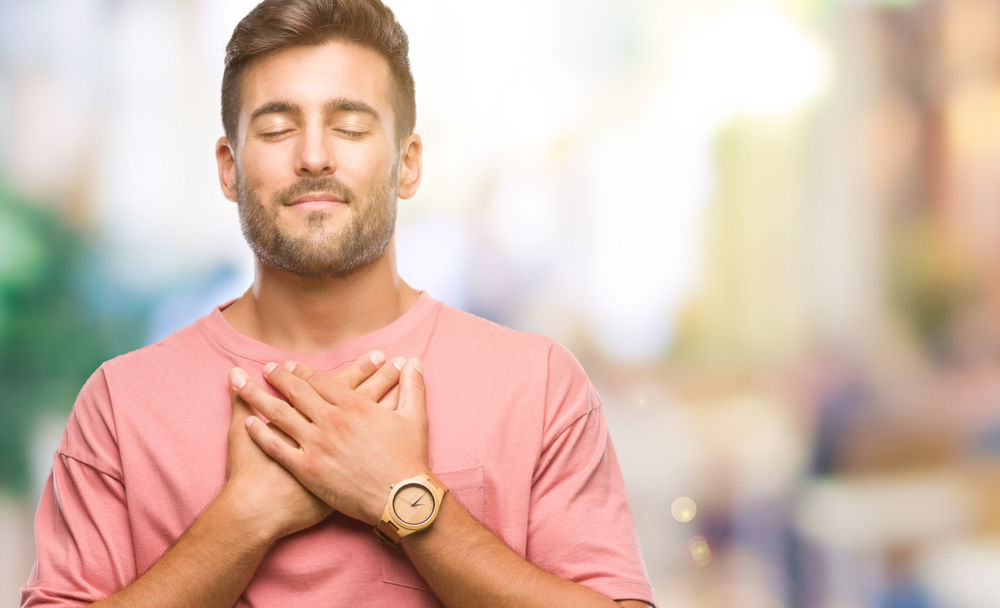 Pratiquant de Reiki méditant lors de l'Initiation Reiki 3e Degré (Shinpiden) à Lisle-sur-Tarn