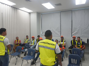New candidates receive training as stevedores