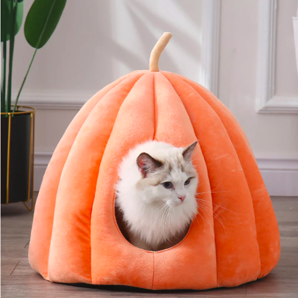 Thumbnail: Pumpkin Shape Hooded Pet Bed House
