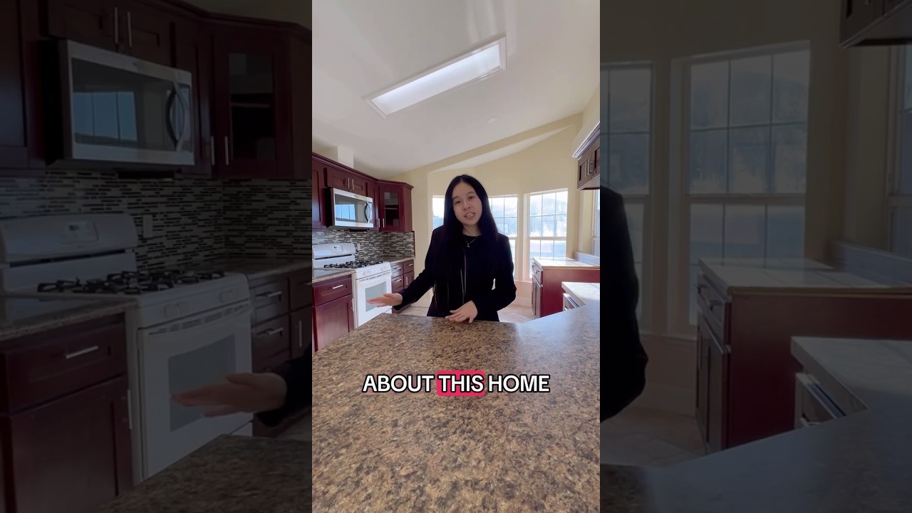 Discover Cozy Living in a Mobile Home Tour