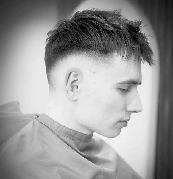 Skin fade haircut demonstration during CPD courses barbering training
