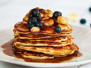 Oat Pancakes with Maple Fruit