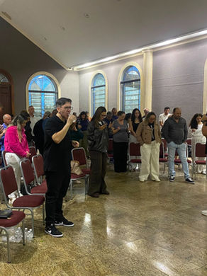 Vigília do Ministério Somos Família reuniu congregação para oração na Capela INCC