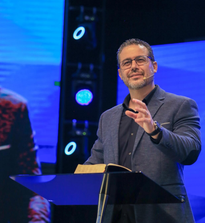 Acompanhamento Pastoral: direção de Deus para famílias, casais e noivos.