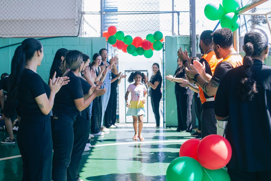 NATAL FELIZ 2025: Manifestando o amor de Cristo.