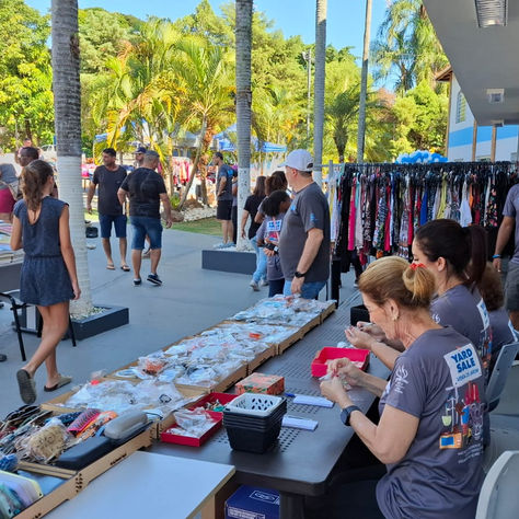 Ação solidária e evangelística transforma compras em oportunidade: Yard Sale de novembro chega com novidades!