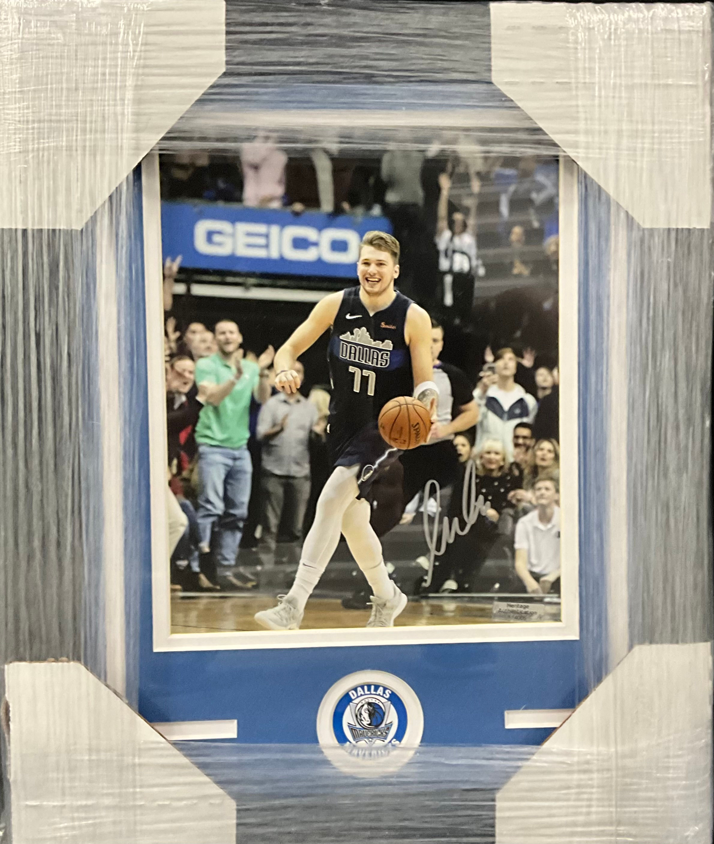 Luka Doncic Autographed Framed Dallas Mavericks 8x10 Photo (Heritage)