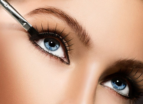 Friseur Chaarakthair Madlen Czonz Permanent Make-Up