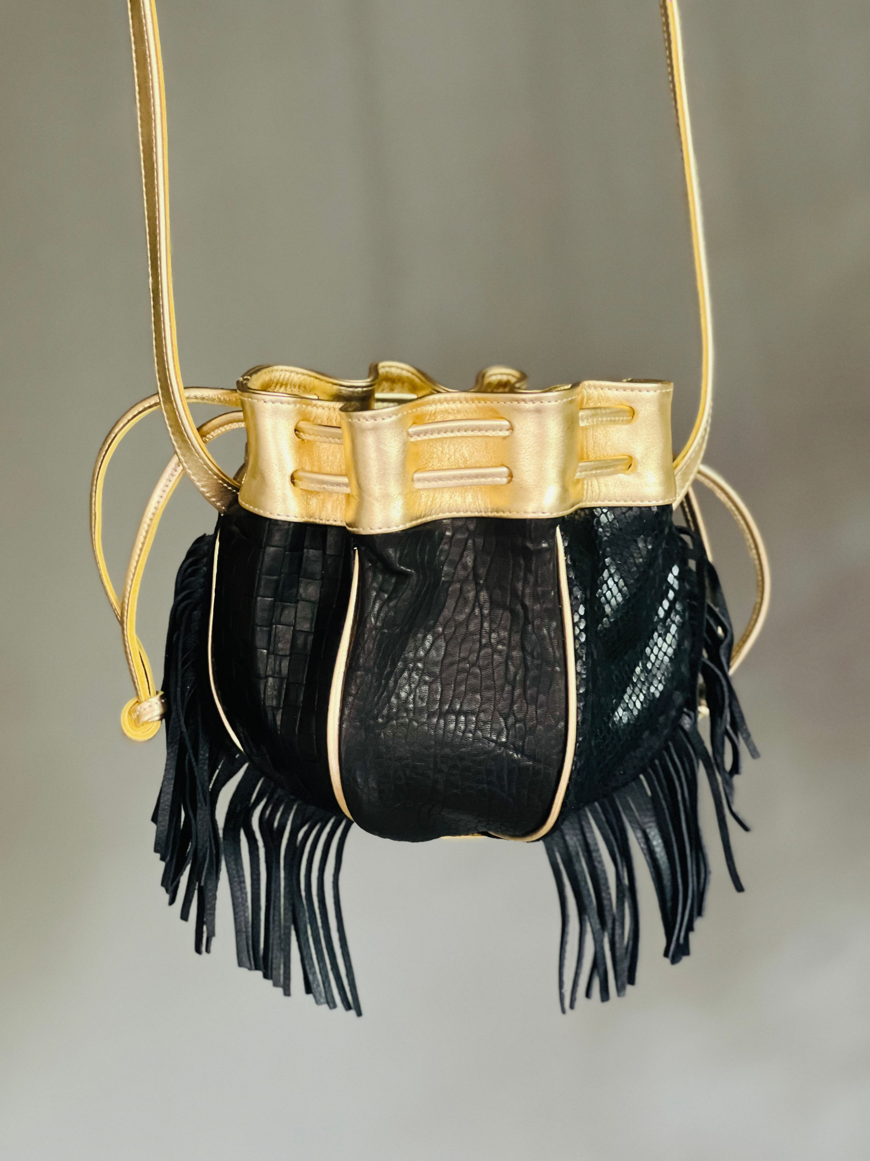 Le Camille Rock ! Noir et doré à Franges