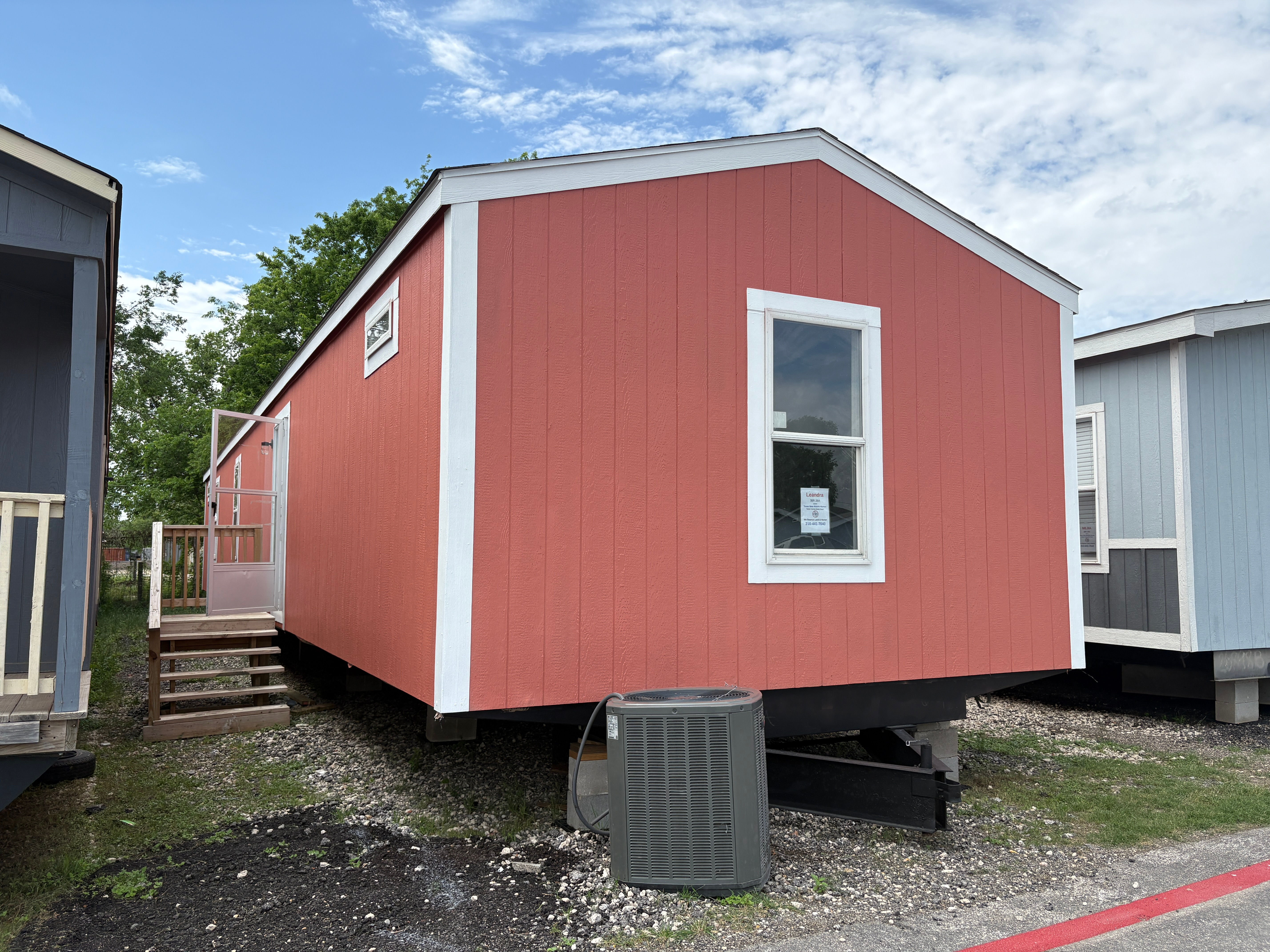 The Leandra - 3 Bed - 2 Bath - 16X68 - 1,088 Sq Ft