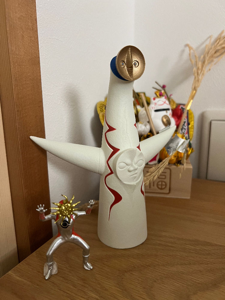 良すぎて、ついフィギュアを買ってしまった。タローマンも見た、面白かった〜。