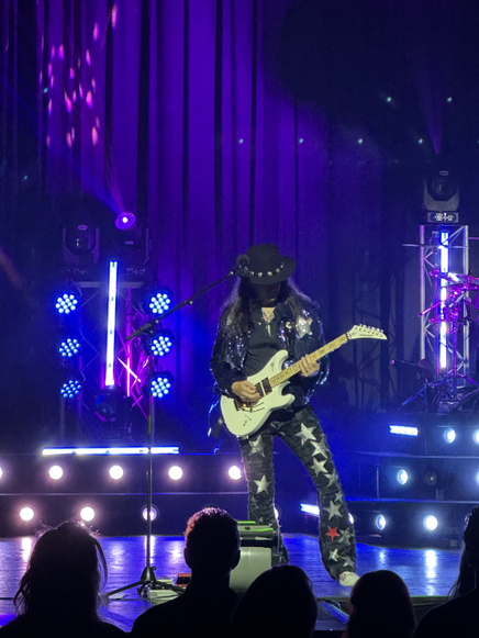ABSOLUTE BON JOVI
Performing Live