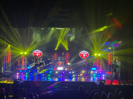ABSOLUTE BON JOVI
Performing Live