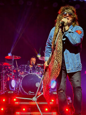 ABSOLUTE BON JOVI
Performing Live