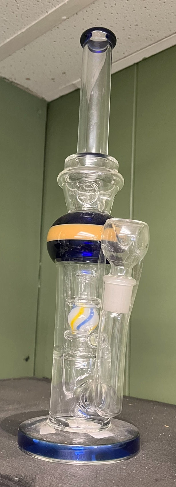 Thumbnail: Bongs