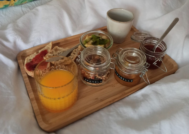 Petit déjeuner au lit...