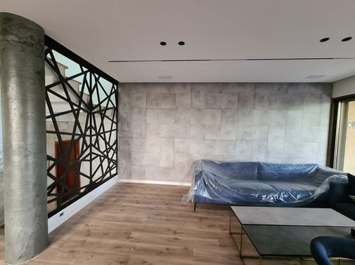 משרביה גאומטרית דקורטיבית לפנים ולחוץ