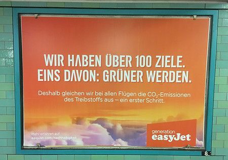 Easyjet Poster Ziel grüner werden