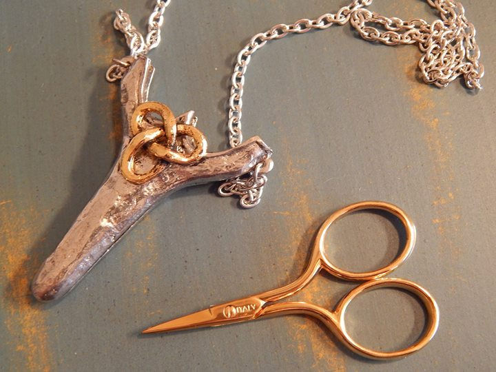 Thumbnail: Victorian Love Knot Chatelaine with Etui Scissors 2 3/4"