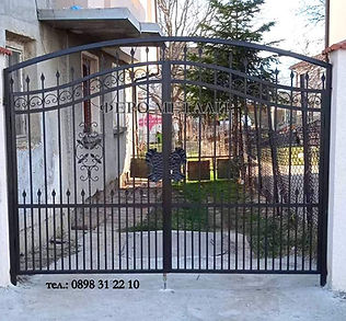 Селски дворни врати от ковано желязо