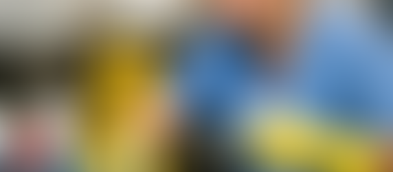 Infermiera No Vax pulisce i bagni per sopravvivere: Ora rischia il licenziamento