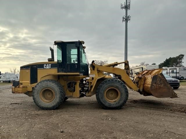 Thumbnail: $59,000 - 2003 CATERPILLAR 938G