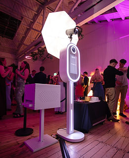 Moment Luxe Booth