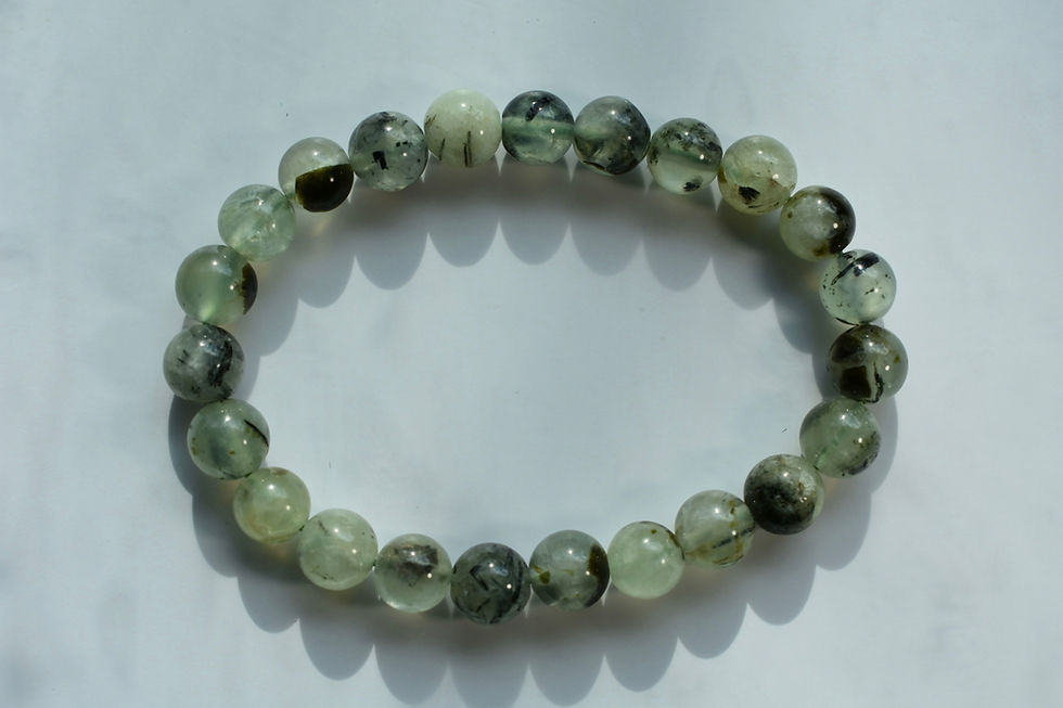 Prehnite beaded bracelet