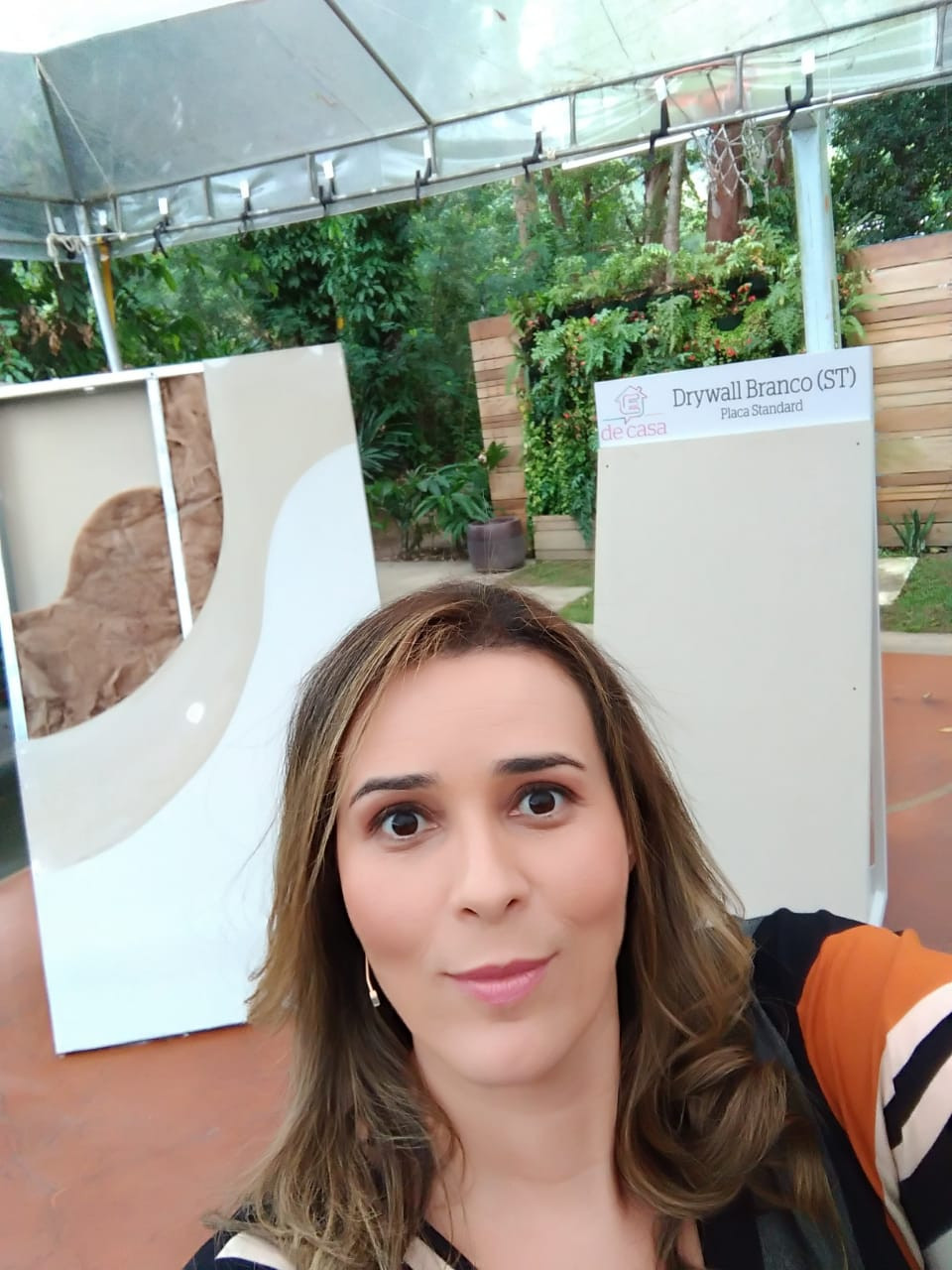 Iza Valadão no É De Casa (Globo) falando sobre DryWall