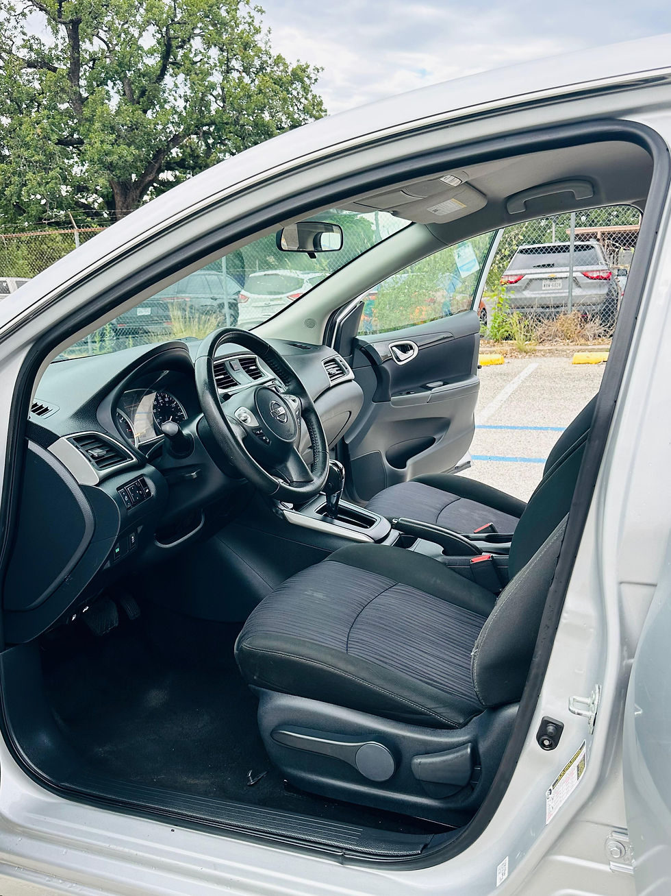 Thumbnail: 2019 Nissan Sentra SV